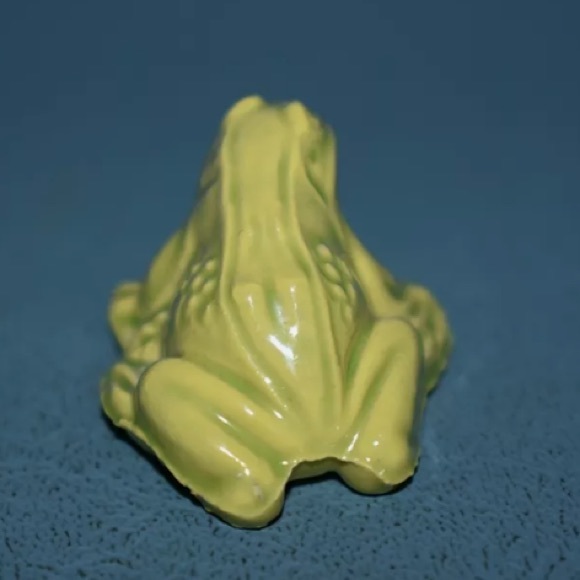 Vintage Wade of England Red Rose Tea Frog Figurine - Picture 2 of 11